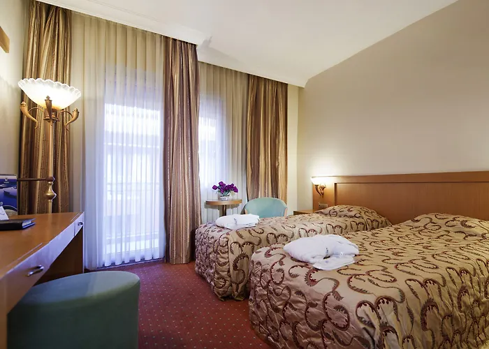 Colossae Thermal Resort 5*