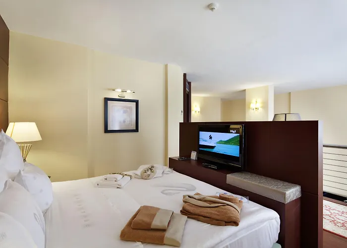 Colossae Thermal Resort 5*