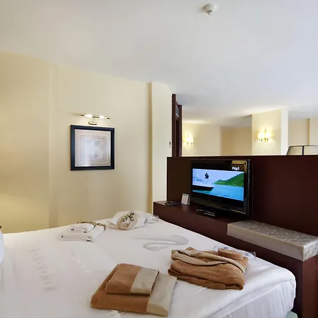 Colossae Thermal Resort 5*