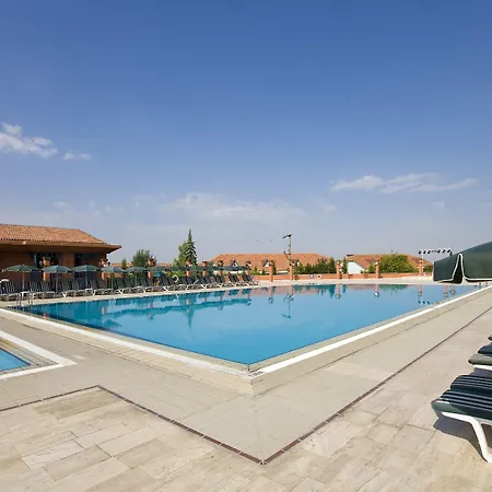 Semesteranläggning (resort) Colossae Thermal 5*