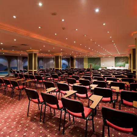 Colossae Thermal Semesteranläggning (resort) 5*