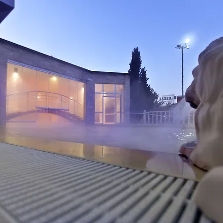 Semesteranläggning (resort) Colossae Thermal 5*